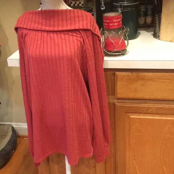 Nwt women’s off shore light sweater size med - Picture 2 of 5